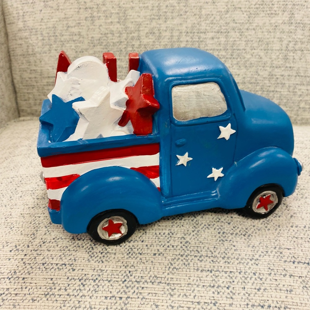 Patriotic 4th of July USA blue red white truck - Picture 11 of 11